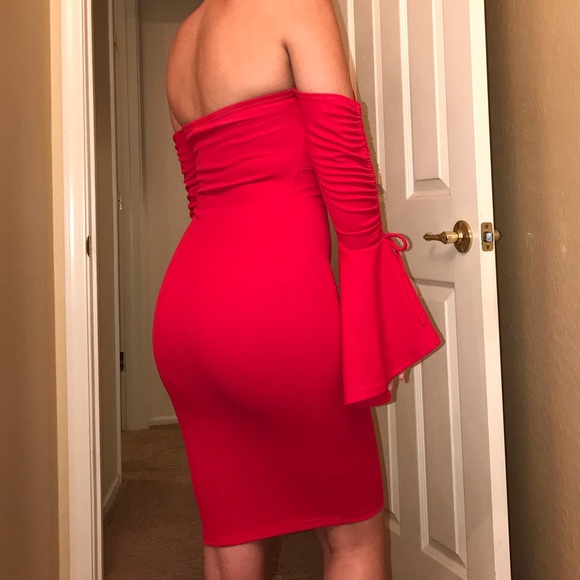 Red Dress - Picture 2 of 2
